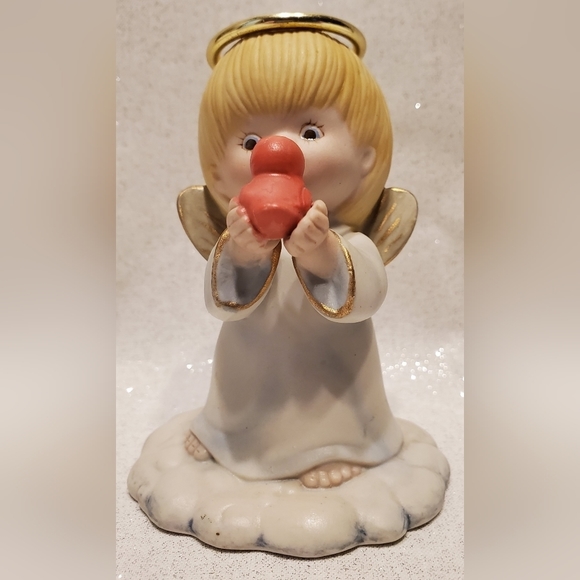 Vintage Porcelain Angel Figurine  Message"A friend can give wings to your dream" - Picture 3 of 3